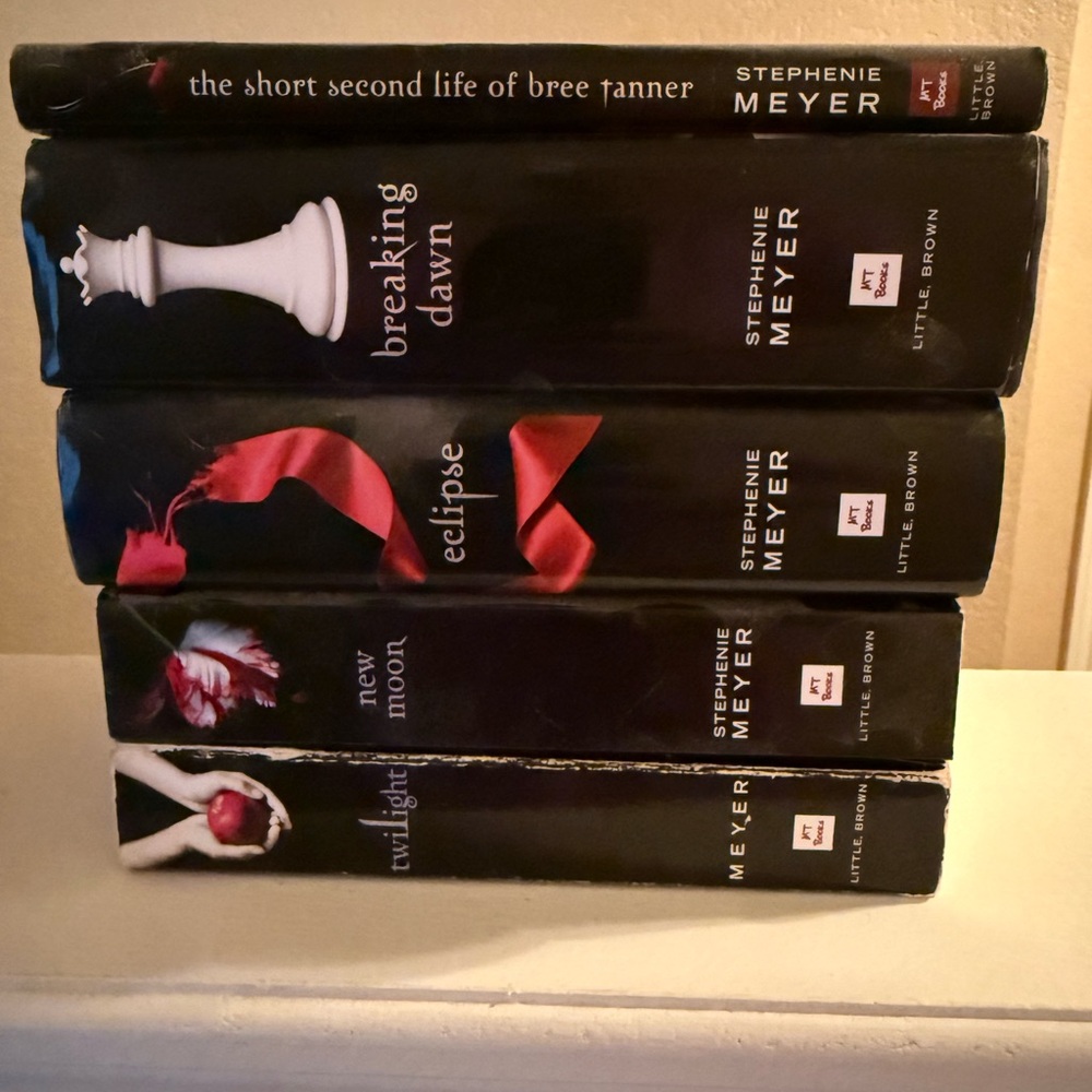 Twilight Saga Book Set by Stephenie Meyer